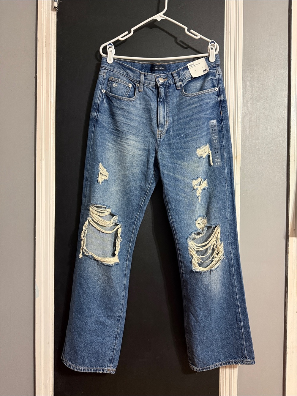 Aeropostale Destroyed Low Rise SkaterJeans Size: 8R